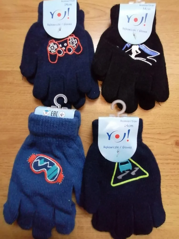 Rukavice pletené chlapčenské PRSTOVÉ 3 až  5 rokov Poľské