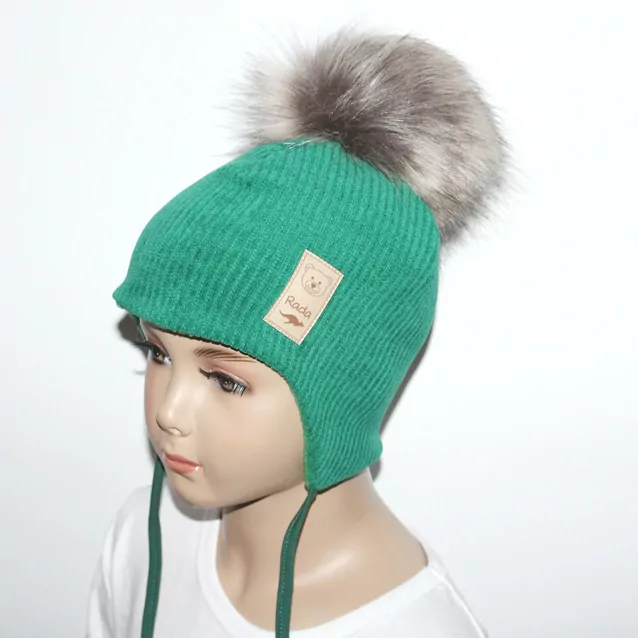 Dvojvrstvová REBROVÁ čiapka RADA- KASPER na viazanie s bombuľou zelená