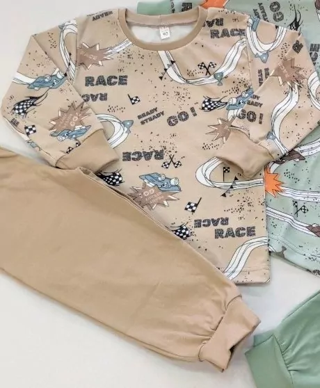 Pyžamo slovenské PRETEKY č.92 až 128 LTA