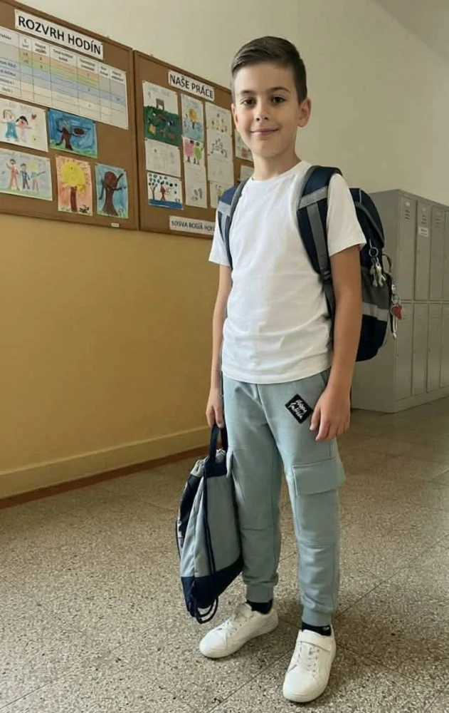 Nohavice do školy z teplákoviny, mentolové, HF - kapsáky, slovenské, č. 98,104,110,116,122,128,134,140 HAPPY FASHION