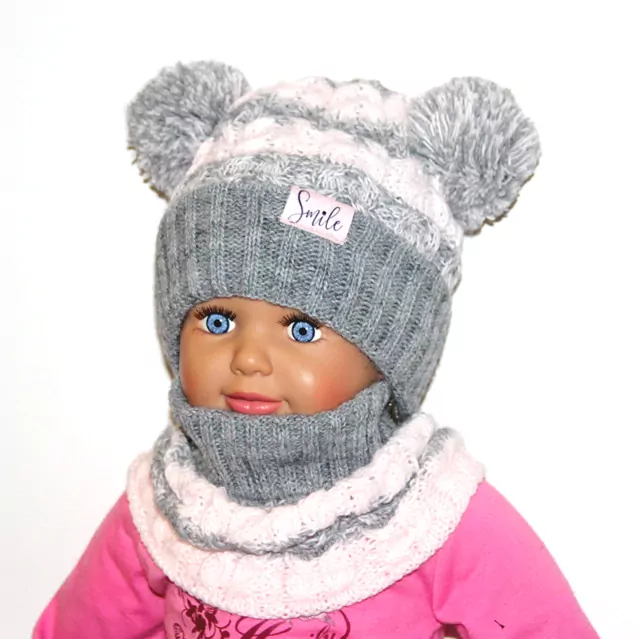 Zimná čiapka pletená s dvoma brmbolcami SMILE 1-2 ROKY