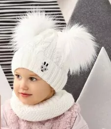 Zimná čiapka pletená s dvoma brmbolcami ZAJAČIK 1-4ROKY