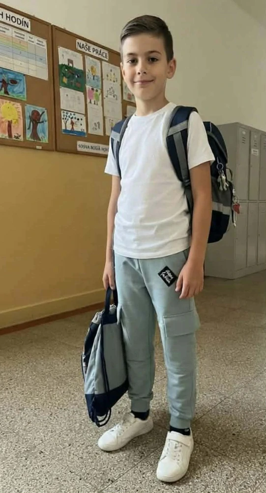 Nohavice do školy z teplákoviny, mentolové, HF - kapsáky, slovenské, č. 98,104,110,116,122,128,134,140 HAPPY FASHION