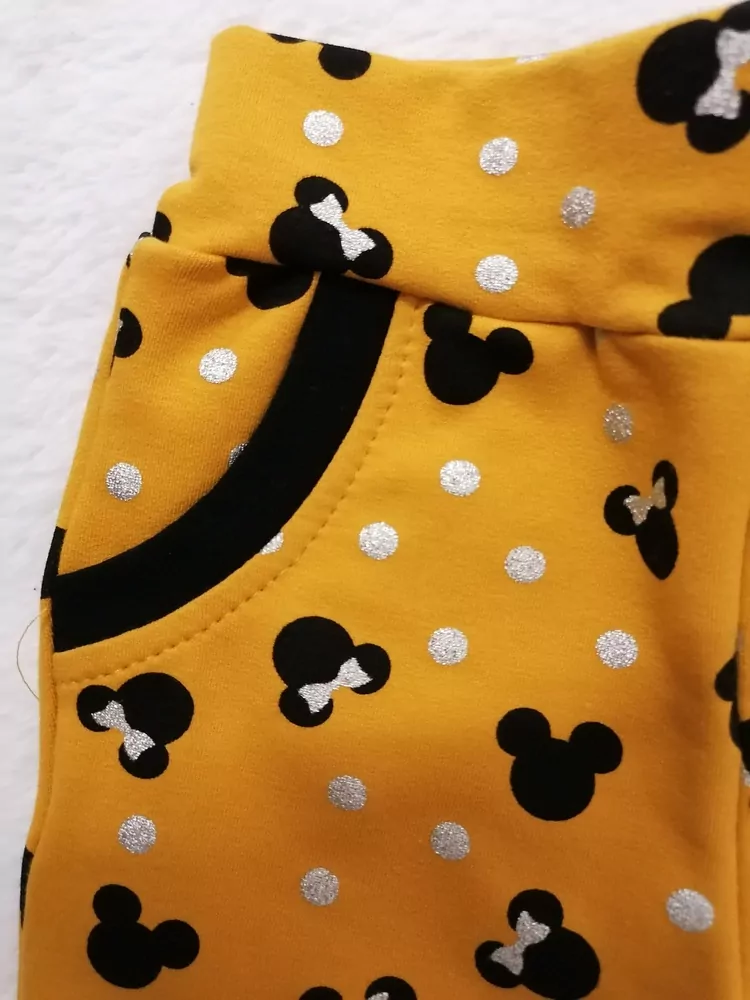 Tepláky nohavice Mickey- žlté alebo modré, slovenské