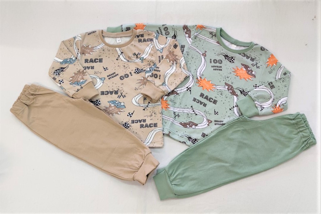 Pyžamo slovenské PRETEKY č.92 až 128 LTA