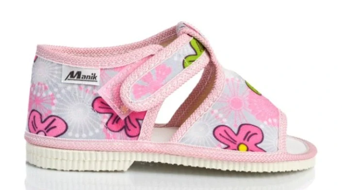 PAPUČKY SLOVENSKÉ veľké čísla s otvorenou špičkou č. 30,31,32,34,35,36 MANIK- NAZO- KVET