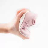 RAK KOŽENÉ TOPÁNKY CAPAČKY ČIERNE SOLIA, č.21