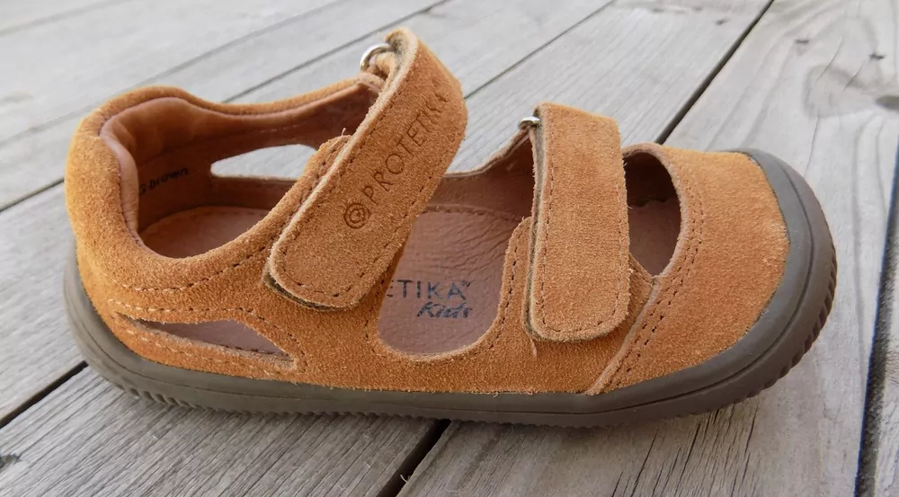 PROTETIKA BERG BROWN č.19,21 BAREFOOT