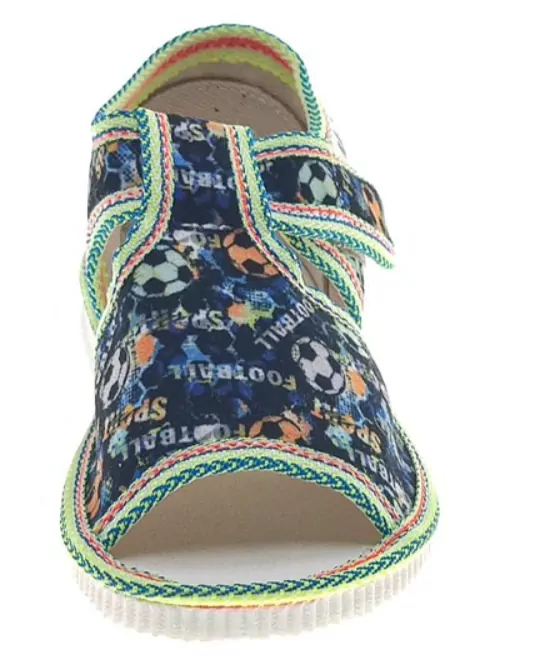 PAPUČKY SLOVENSKÉ veľké čísla s otvorenou špičkou č.31,č.32,č.33,č.34, č.35 MANIK- NAZO- FOTBAL