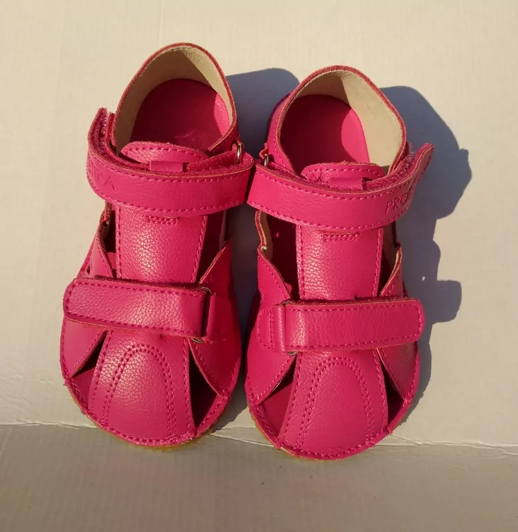 PROTETIKA ZERO FUXIA PREZUVKY č.22,31,32 BAREFOOT PAPUČKY / TOPÁNOČKY 