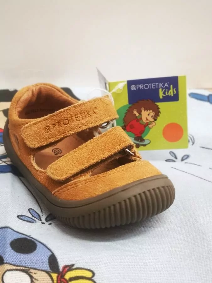 PROTETIKA BERG BROWN č.19,21 BAREFOOT