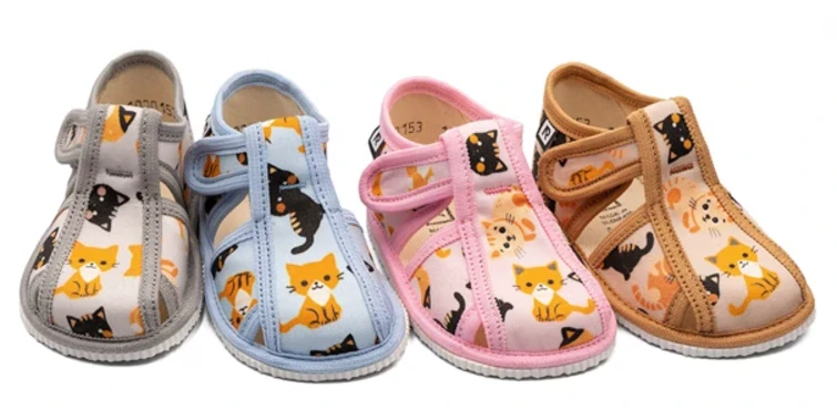 PAPUČKY RAK uzavreté MAČIČKY modré s otvorčekmi VŠETKY VEĽKOSTI V PONUKE