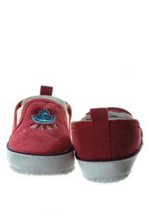 capačky ,kojenecké  papučky, tenisky NÁMORNÍCKE ČERVENÉ  converse