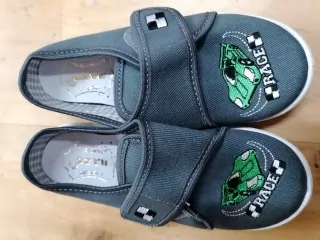 NAZO plátenky POSRCHE, suchý zips šedé č.28,29